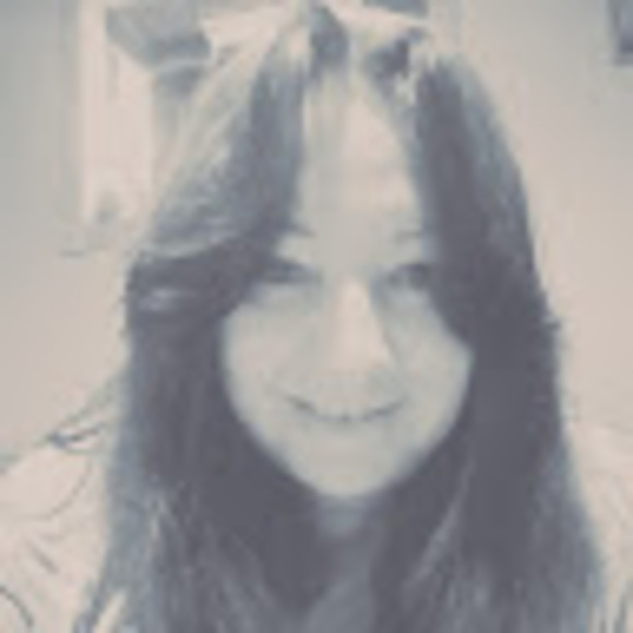 Meet your Posher, Michele - Picture 1 of 1